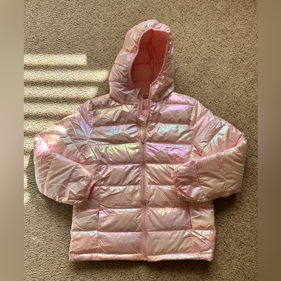 Warm up in this kids Coat NEW - Picture 2 of 4